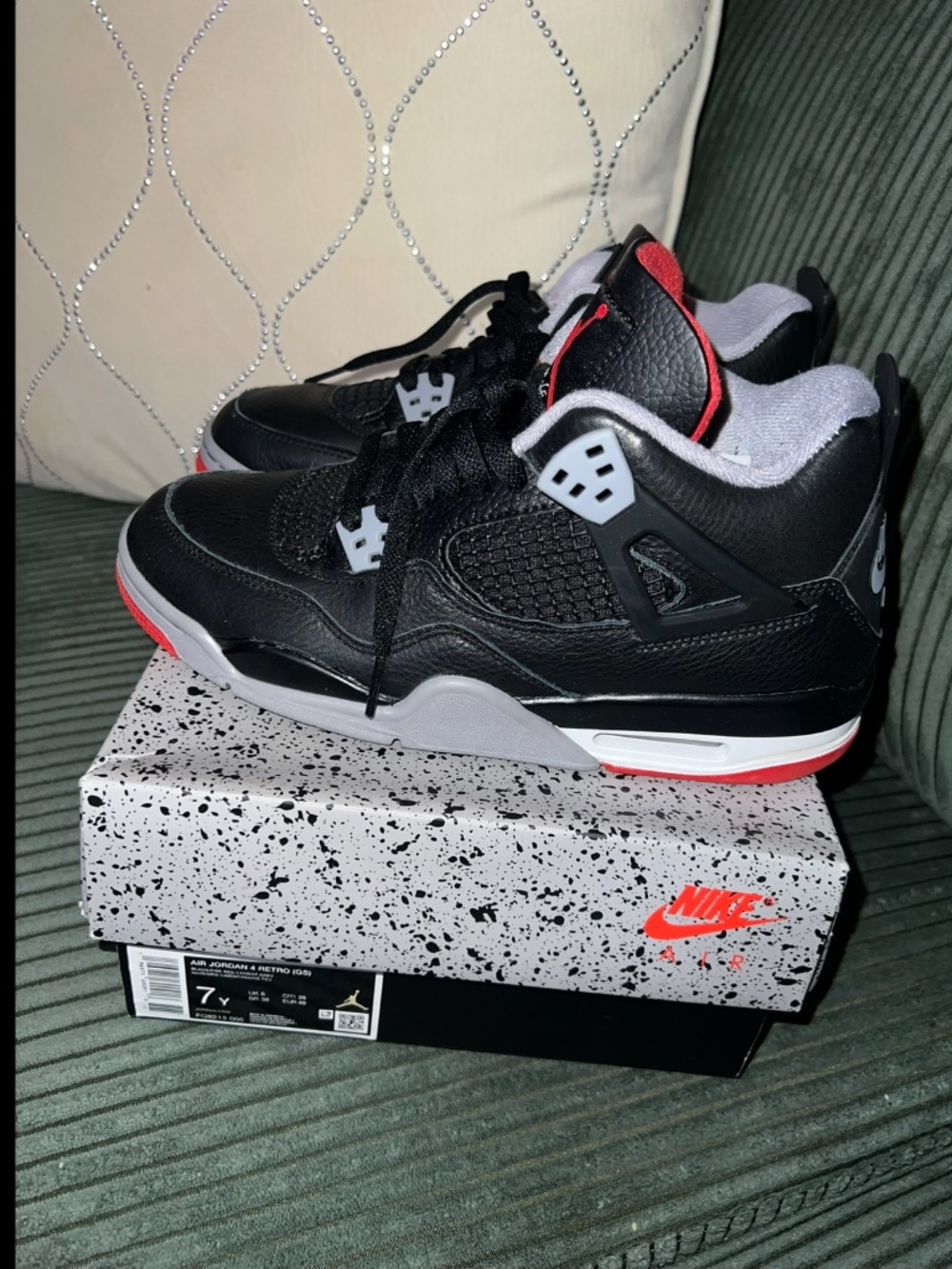 Air Jordan 4 Retro